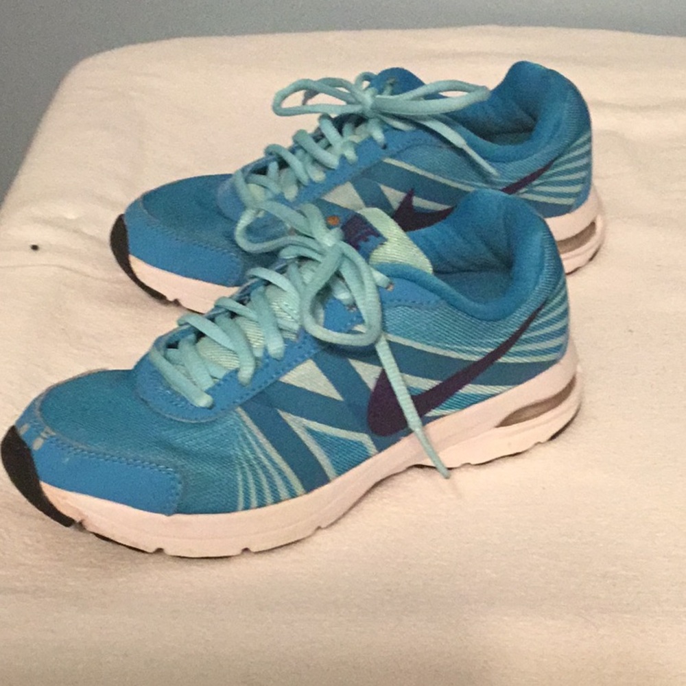 Air Futurun 2 - High 5🌟 QUALITY & CONDITION